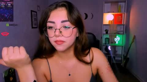 Lia online show from November 12, 4:05 pm