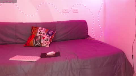 Snapshot of lia_tgn chatting on September 28, 6:24 pm lia_tgn online show from September 28, 6:24 pm