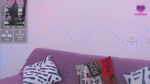 Snapshot of lia_tgn chatting on October 12, 8:00 pm lia_tgn online show from October 12, 8:00 pm