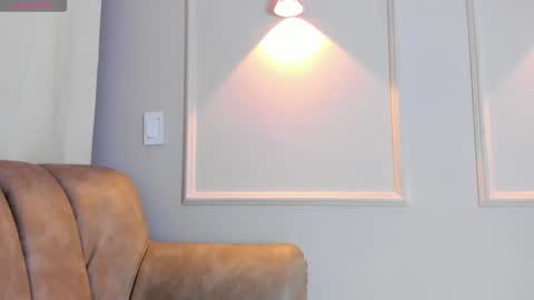 liz walton online show from December 3, 12:05 pm