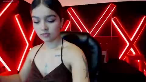 lia online show from July 17, 8:45 pm