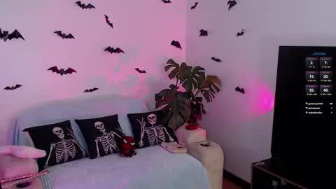 Liaa  online show from October 16, 1:19 am