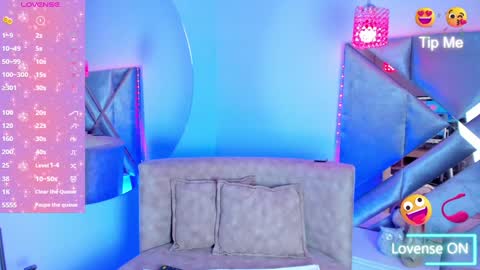 Liaa online show from December 8, 7:32 pm
