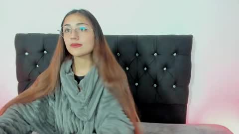 Liah  online show from November 11, 12:17 am