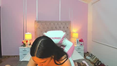 Snapshot of liahjhons chatting on March 10, 11:06 pm Liah online show from March 10, 11:06 pm