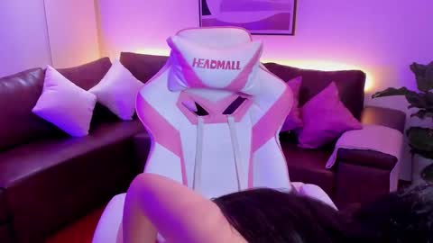 Snapshot of liahjhons chatting on September 20, 3:05 am Liah online show from September 20, 3:05 am