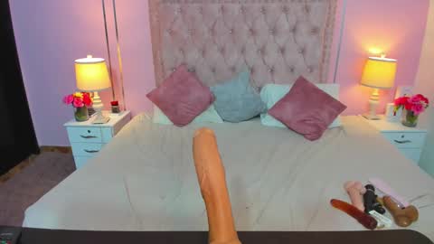 Snapshot of liahjhons chatting on January 28, 11:06 am Liah online show from January 28, 11:06 am