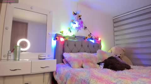 Lia  online show from February 13, 2:13 am