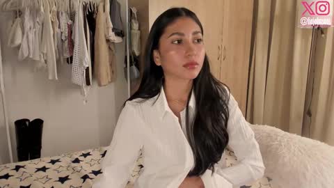 Lia Johnsons online show from October 18, 3:20 am