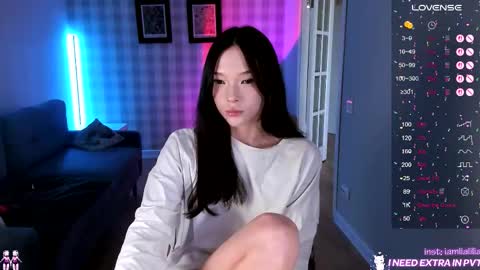 Snapshot of lialilia chatting on October 10, 8:52 am lialilia online show from October 10, 8:52 am