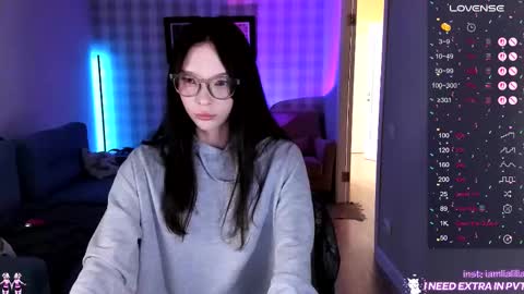 Snapshot of lialilia chatting on October 8, 4:11 pm lialilia online show from October 8, 4:11 pm