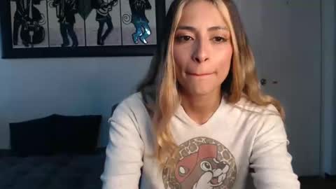 Snapshot of liamiler01_ chatting on March 11, 11:55 am Lia Miller online show from March 11, 11:55 am