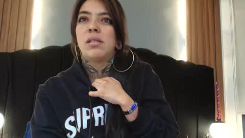 L I A M O N R O E online show from March 26, 12:51 pm