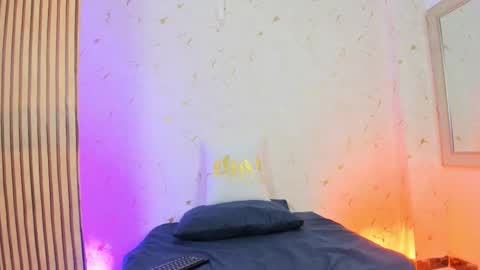 liamonrou online show from October 3, 12:10 pm