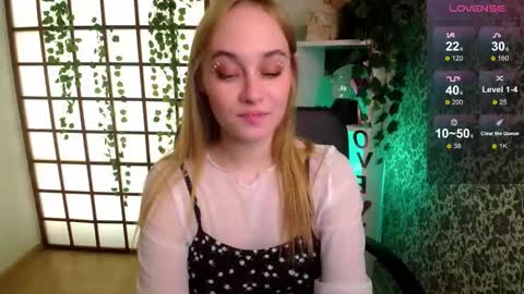 Liana online show from December 11, 2:52 am