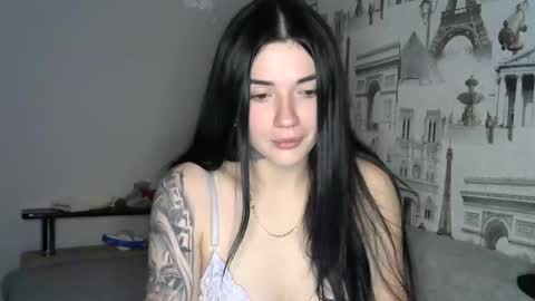 Snapshot of liana_diva chatting on December 9, 11:13 pm liana_diva online show from December 9, 11:13 pm