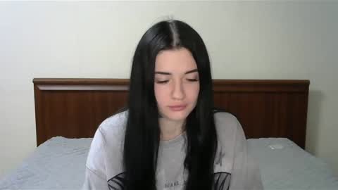 Snapshot of liana_diva chatting on March 3, 7:56 pm liana_diva online show from March 3, 7:56 pm