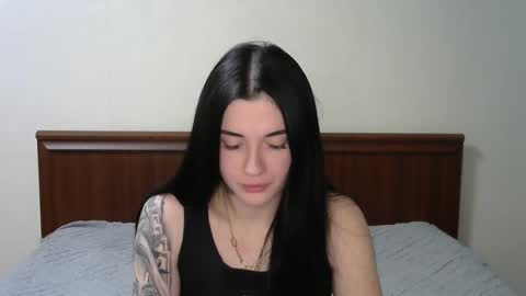 Snapshot of liana_diva chatting on February 19, 7:48 pm liana_diva online show from February 19, 7:48 pm