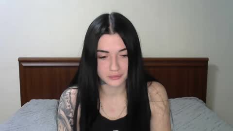 Snapshot of liana_diva chatting on February 14, 8:05 pm liana_diva online show from February 14, 8:05 pm