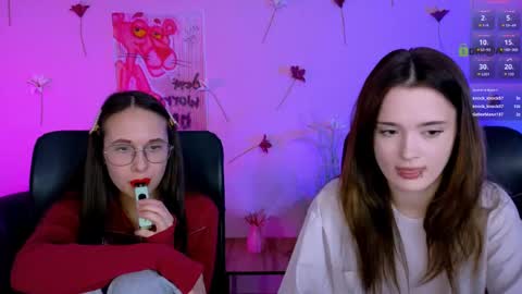 Little Liana  online show from May 30, 7:54 pm