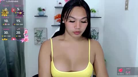 Liane online show from March 27, 2:13 am