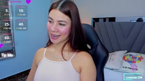 LIANE online show from February 8, 7:49 pm