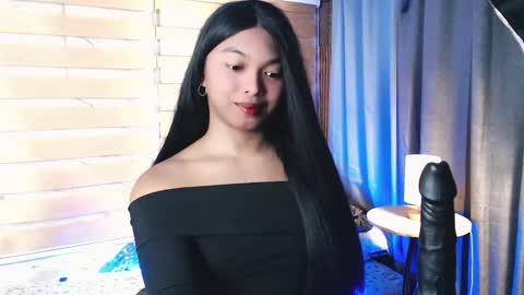 CALL ME LIANNA online show from March 15, 4:09 pm