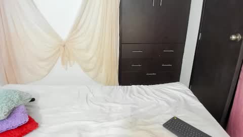 Lia online show from October 24, 12:01 pm