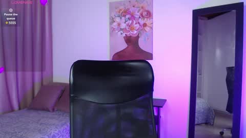lia online show from December 26, 12:16 pm