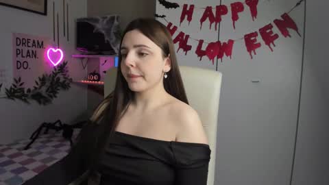 Snapshot of liawoow chatting on October 27, 7:59 am Lia online show from October 27, 7:59 am