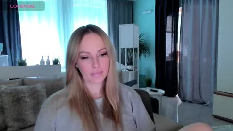 Snapshot of libby_nora chatting on March 3, 9:38 am Libby online show from March 3, 9:38 am