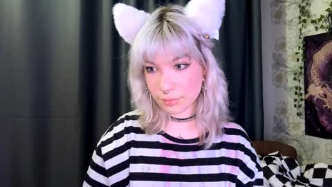 Lola online show from October 29, 7:38 pm