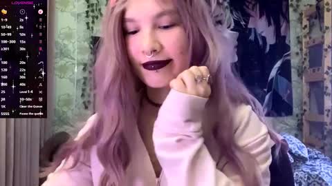 Lola online show from September 26, 7:22 pm