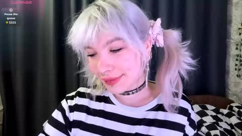 Lola online show from October 26, 7:09 pm