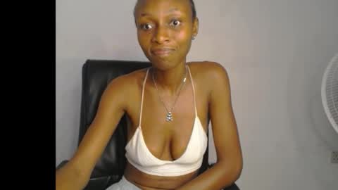 Juicy pinkpussy online show from January 17, 8:33 am