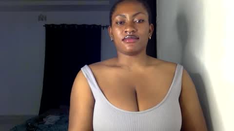 Snapshot of lick_my_pussyyy226651 chatting on October 7, 10:25 pm caira online show from October 7, 10:25 pm