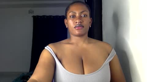 Snapshot of lick_my_pussyyy226651 chatting on October 8, 10:36 pm caira online show from October 8, 10:36 pm