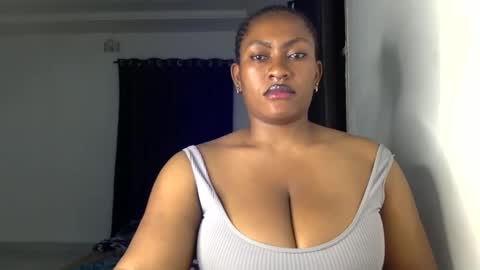 Snapshot of lick_my_pussyyy226651 chatting on October 25, 11:22 pm caira online show from October 25, 11:22 pm