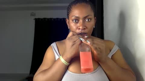 Snapshot of lick_my_pussyyy226651 chatting on October 23, 11:11 pm caira online show from October 23, 11:11 pm