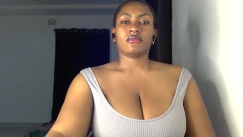 Snapshot of lick_my_pussyyy226651 chatting on October 11, 10:56 pm caira online show from October 11, 10:56 pm