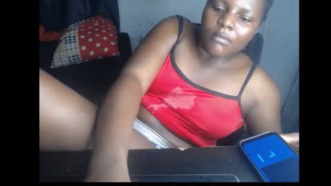 Snapshot of lick_pussyjuice chatting on December 17, 3:06 am kimani online show from December 17, 3:06 am