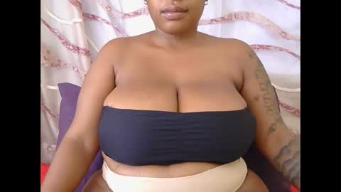 Snapshot of lickabletash98 chatting on February 4, 6:14 am lickabletash98 online show from February 4, 6:14 am