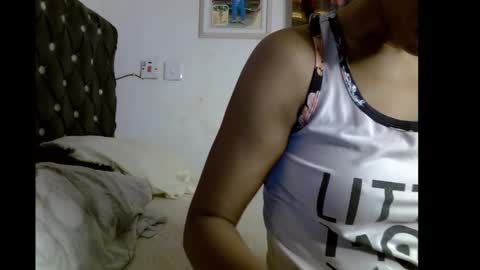 Snapshot of lickmefuckmex chatting on October 31, 9:57 am lickmefuckmex online show from October 31, 9:57 am