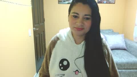 Isa online show from January 10, 11:11 am