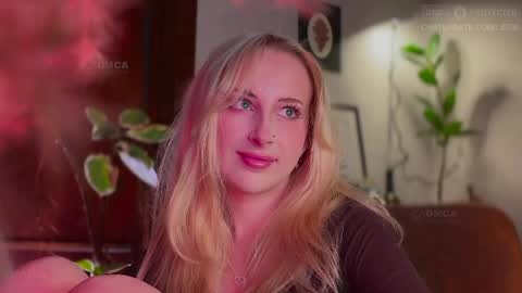  Im online every day except Saturday and Sunday somewhere between 2000 and 0300 UTC3 but its never at the same time  online show from March 30, 10:31 pm