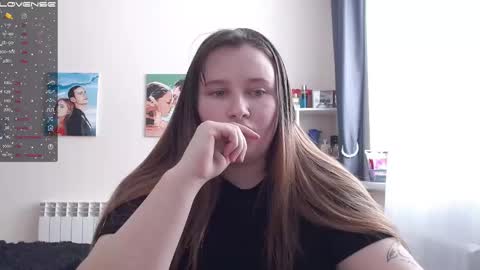 Snapshot of light_lunaa chatting on February 13, 5:58 am light_lunaa online show from February 13, 5:58 am