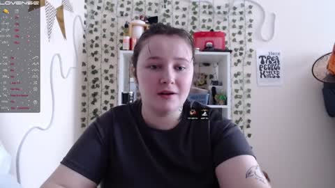 Snapshot of light_lunaa chatting on February 1, 3:52 am light_lunaa online show from February 1, 3:52 am