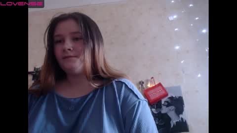 Snapshot of light_lunaa chatting on December 25, 7:14 am light_lunaa online show from December 25, 7:14 am