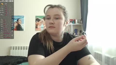 Snapshot of light_lunaa chatting on February 11, 4:22 am light_lunaa online show from February 11, 4:22 am