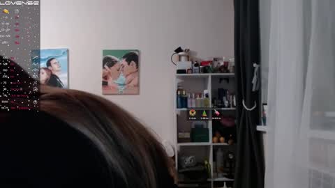 Snapshot of light_lunaa chatting on February 24, 2:03 pm light_lunaa online show from February 24, 2:03 pm